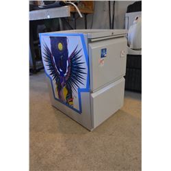 Metal Filing Cabinet (15"X23")