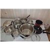 Image 3 : Non Stick and Stainless Steel Pots and Pans