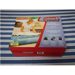 Deluxe Quick Bed NIB  Air Bed w/Built in Pump  Twin Size