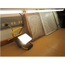 Shop Light (Working) Furnace Filters 14 x 16 x 1(2) 20 x 25 x 1 (2)