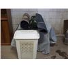 Image 1 : 3 Area Rugs & Plastic Laundry Basket
