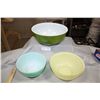 Image 1 : Pyrex 404 Verde and Fire King Mixing Bowls