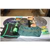 Image 1 : Mixed Lot: 3 Lids, 2 Bags, Fly Catcher, 3 Cookbooks and SEALED 1L Sprite Bottle
