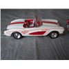 Image 2 : 2 Plastic Model Kits: 1960 Corvette, 1956 Thunderbird