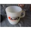 Image 5 : A& W Vintage Collection Bear, Mugs, Coffee Cup, Hockey Puck