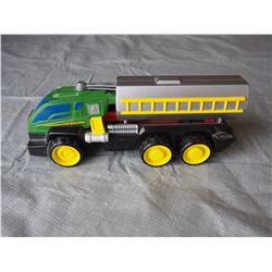 Johnny Lightning HeliCrop Duster: Transformer from Crop Duster to Helicopter