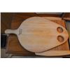 Image 2 : Wooden Cutting Boards and Baking Pans