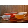 Image 2 : Vintage Pyrex Nesting Bowl Set