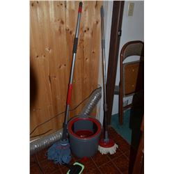 2 Mops and a Spin Bucket