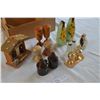 Image 3 : 6 Pairs of Salt and Pepper Shakers and Ornate Thermometer