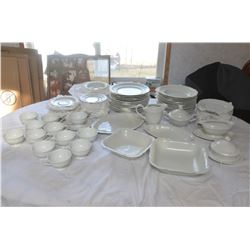 92 Piece Bavaria Germany Weimas 12 Seat Setting China Set