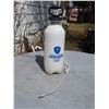 Image 1 : Farm and Garden Hand Sprayer