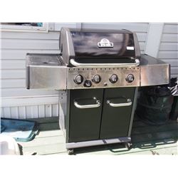 BroilMate Propane BBQ with full 20lb Tank and Cover