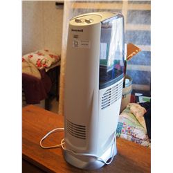 Honeywell Quiet Care Humidifier- working