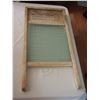 Image 1 : Vintage Washboard
