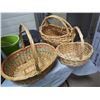 Image 3 : Rubbermaid Roughneck Garbage Can w/ lid ,3 Wicker Baskets ,2 Plastic Outdoor Pots