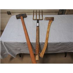 Sledge Hammer,Potato Fork, Axe (3)