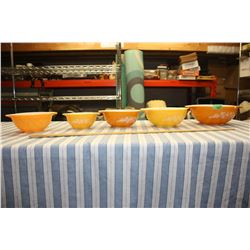 Pyrex Bowl set of 441 to 444 and 1 Pyrex Bowl 442 1-1/2 QT