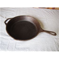 Cast Iron Lodge USA 8sk Skillet