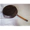 Image 3 : Cast Iron GSW No9 Fry-Pan with Wooden Handle