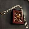 Image 5 : Asian White Jade Necklace 14k Gold Plated Clasp With Chinese Window Shade Box