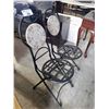 Image 2 : 2 PATIO CHAIRS