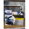 Image 3 : LAWN & GARDEN SPRAYER & MICHELIN TIRE INFLATOR