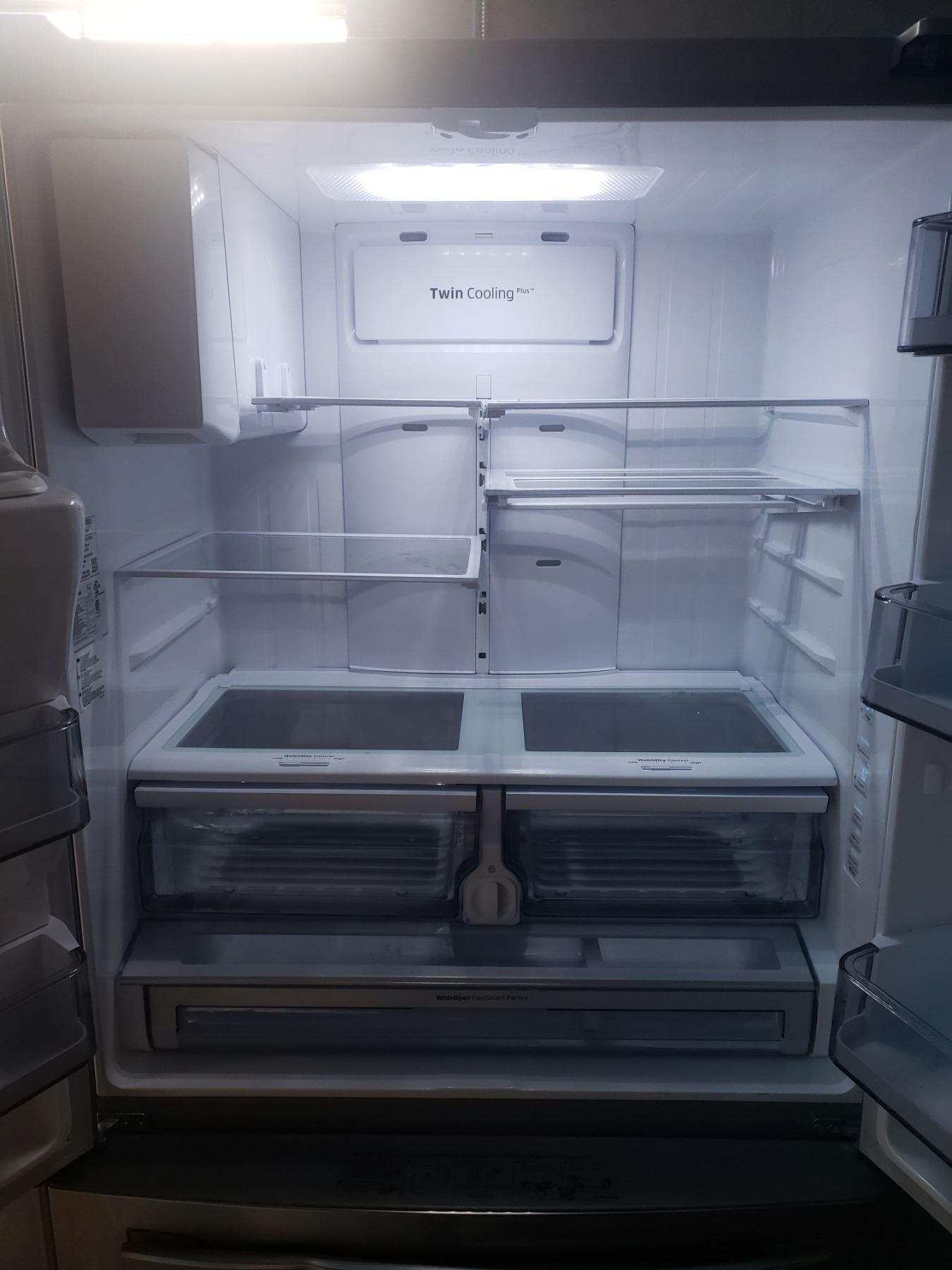 Pull Out Freezer SAMSUNG FRENCH DOOR FRIDGE WITH BOTTOM PULL OUT FREEZER MODEL ...