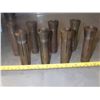 Image 2 : (8) R8 Holders