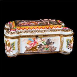 A Capodimonte porcelain box.