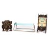 Image 1 : A collection of desk items.