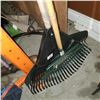 Image 2 : BUNDLE OF 3 RAKES