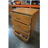Image 2 : 4 DRAWER OAK FINISH DRESSER