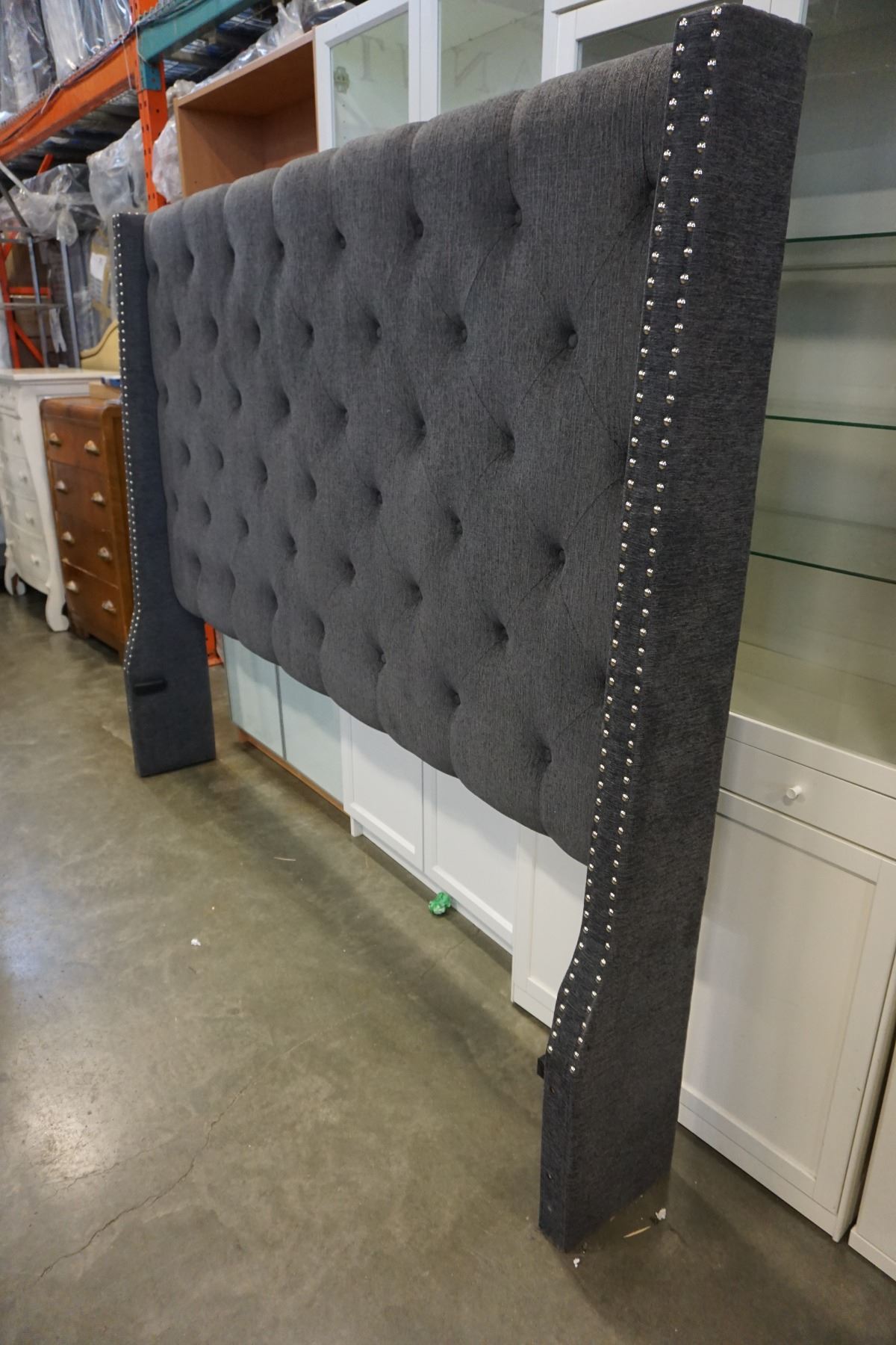 NEW HOME ELEGANCE KING SIZE DARK GREY TUFTED FABRIC STUDDED HEADBOARD