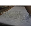 Image 2 : 3 CRYSTAL FOOTED BOWLS