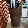 Image 2 : BUCKET OF WIDE MOUTH SHOVEL METAL PIPES AND NET