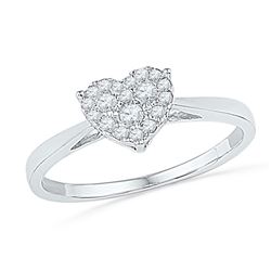 10kt White Gold Round Diamond Simple Heart Cluster Ring 1/6 Cttw