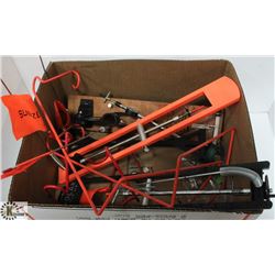 BOX WITH 4 ICE FISHING TIP UPS INCL. 4 METAL