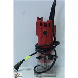 PIT BULL 1/4" LAMINATE TRIMMER