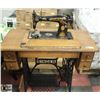 Image 1 : VINTAGE SINGER SEWING MACHINE MODEL JA540188