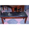 Image 3 : DINING TABLE SET. COMES WITH 4 CHAIRS, BENCH SEAT
