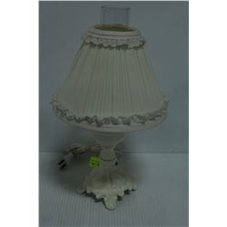 VINTAGE OIL LAMP REPRODUCTION