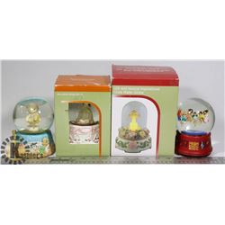 LOT OF  VARIOUS SNOW GLOBES, 2 OF THEM ARE