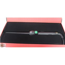 PRETTY YOUNG THING 19MM BLACK CURLING WAND