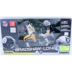 MCFARLANES NFL FIGURES STRAHAN VS MCNABB