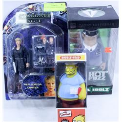 LOT OF 3 ASSORTED FIGURES/TOYS