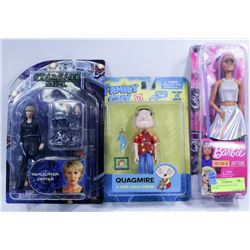 LOT OF ASSORTED TOYS AND FIGURES