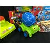 Image 7 : PLAY SETS INC. LAWN MOWER, PLAYMOBIL CITY LIFE SET, RUBBER BAND SHOOTERS, MAGNET GAME AND MORE