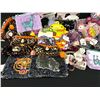 Image 2 : LOT OF ASSORTED KIDS PURSES, BAGS, TOYS AND MORE