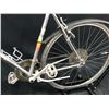 Image 2 : GREY PEUGEOT 12 SPEED ROAD BIKE